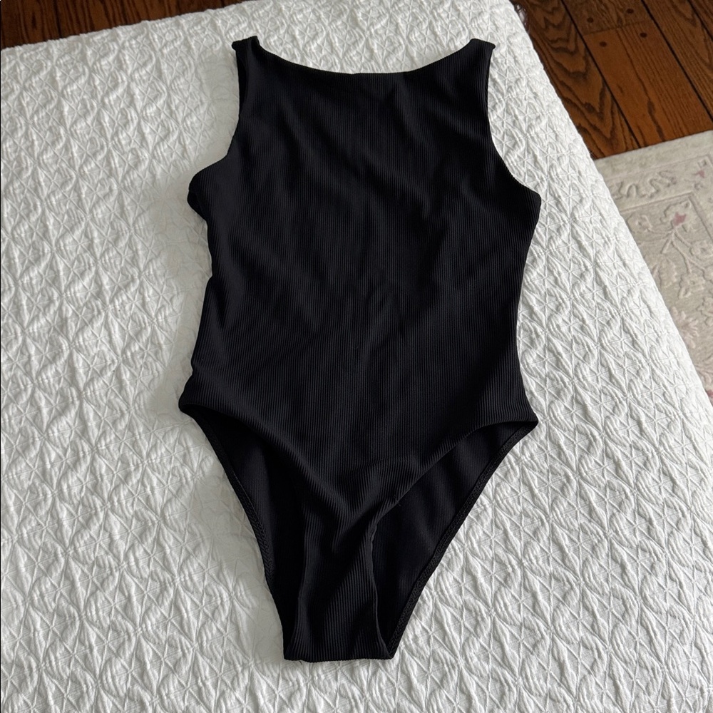 NWT Black Boat Collar One-Piece Swimsuit MEDIUM - Picture 8 of 12